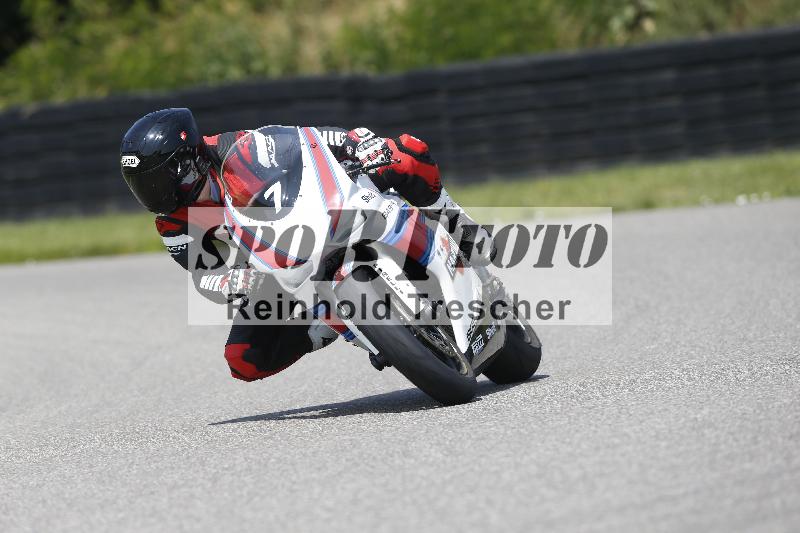 /27 12.06.2025 Ducati Schweiz Trackday Warmup  ADR/gelb-jeaune/7